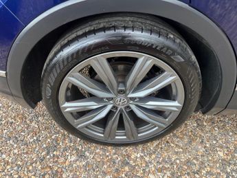 Volkswagen Tiguan 2.0 TSI SEL SUV 5dr Petrol DSG 4Motion Euro 6 (s/s) (230 ps)