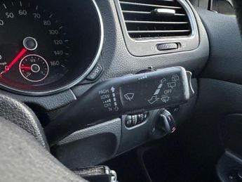 Volkswagen Golf 1.6 TDI SE DSG Euro 5 5dr