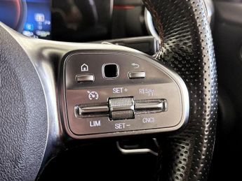 Mercedes-Benz A Class 1.3 A250e 15.6kWh AMG Line 8G-DCT Euro 6 (s/s) 5dr