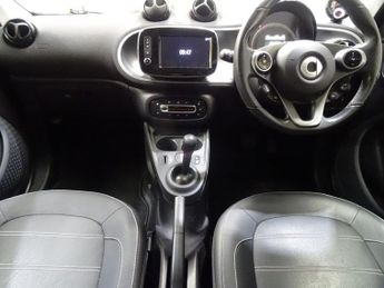 Smart forfour 17.6kWh Prime (Premium) Auto 5dr