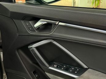 Audi Q3 2.0 TFSI 40 Vorsprung S Tronic quattro Euro 6 (s/s) 5dr