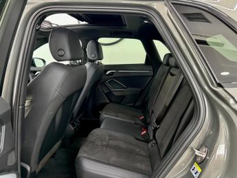 Audi Q3 2.0 TFSI 40 Vorsprung S Tronic quattro Euro 6 (s/s) 5dr