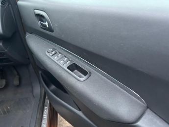 Peugeot 3008 1.6 e-HDi Active EGC Euro 5 (s/s) 5dr
