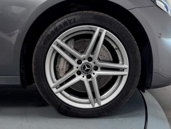Mercedes-Benz E Class 2.9 E400d AMG Line Saloon 4dr Diesel G-Tronic+ 4MATIC Euro 6 (s/