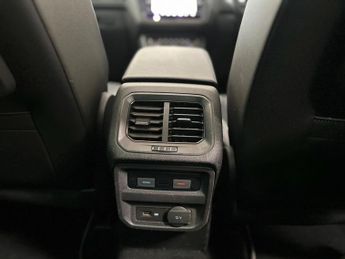 Volkswagen Tiguan 2.0 TDI SEL DSG 4Motion Euro 6 (s/s) 5dr