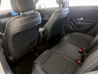 Mercedes-Benz A Class 1.3 A180 SE 7G-DCT Euro 6 (s/s) 5dr