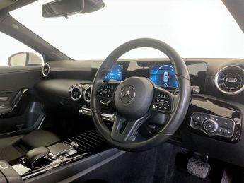 Mercedes-Benz A Class 1.3 A180 SE 7G-DCT Euro 6 (s/s) 5dr