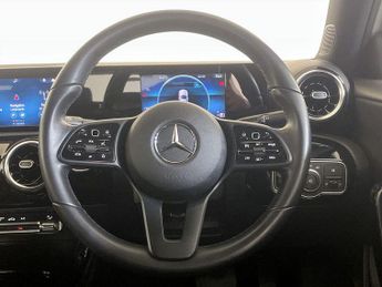 Mercedes-Benz A Class 1.3 A180 SE 7G-DCT Euro 6 (s/s) 5dr