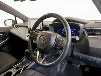 Toyota Corolla 1.8 VVT-h Icon Tech CVT Euro 6 (s/s) 5dr