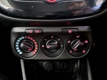 Vauxhall Corsa 1.4i ecoTEC SRi VX Line Nav Black Euro 6 5dr