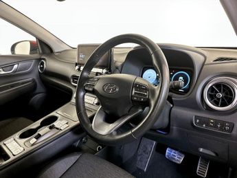 Hyundai KONA 64kWh Premium Auto 5dr (10.5kW Charger)