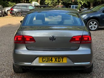 Volkswagen Passat 2.0 TDI BlueMotion Tech Executive DSG Euro 5 (s/s) 4dr