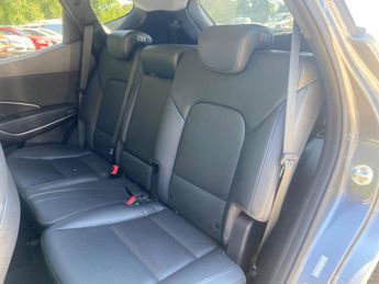Hyundai Santa Fe 2.2 CRDi Blue Drive Premium SE Auto 4WD Euro 6 (s/s) 5dr (7 Seat
