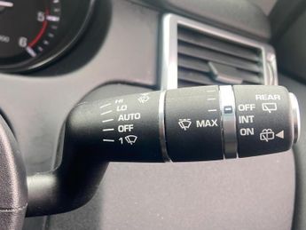 Land Rover Discovery Sport 2.0 TD4 HSE Auto 4WD Euro 6 (s/s) 5dr