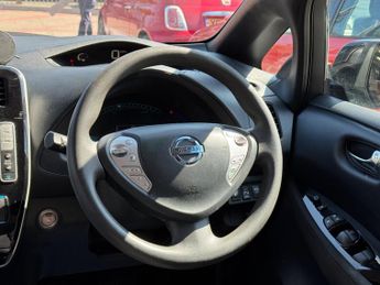 Nissan Leaf 24kWh Acenta Auto 5dr