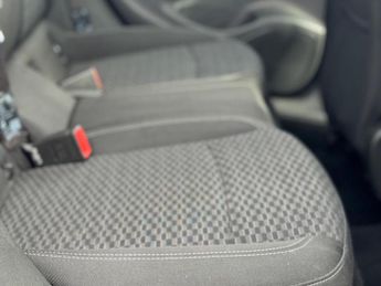 Vauxhall Astra 1.6 CDTi BlueInjection SRi Nav Auto Euro 6 (s/s) 5dr