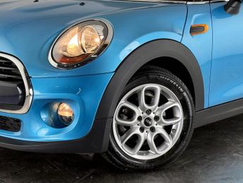 MINI Hatch 1.5 Cooper Auto Euro 6 (s/s) 5dr