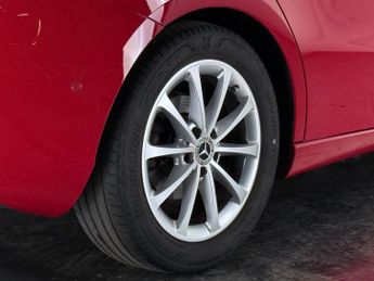 Mercedes-Benz A Class 1.3 A200 Sport (Executive) 7G-DCT Euro 6 (s/s) 5dr