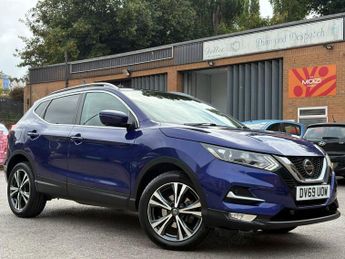Nissan Qashqai 1.3 DIG-T N-Connecta Euro 6 (s/s) 5dr