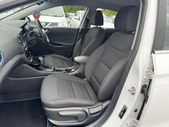 Hyundai IONIQ 1.6 h-GDi Premium DCT Euro 6 (s/s) 5dr