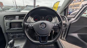 Volkswagen Golf 1.2 TSI BlueMotion Tech S DSG Euro 5