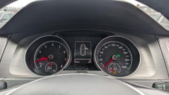 Volkswagen Golf 1.2 TSI BlueMotion Tech S DSG Euro 5