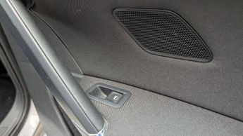 Volkswagen Golf 1.2 TSI BlueMotion Tech S DSG Euro 5