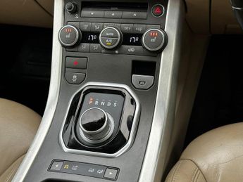 Land Rover Range Rover Evoque 2.2 SD4 Pure Auto 4WD Euro 5 5dr