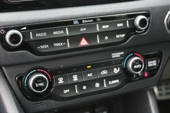 Kia Niro 1.6h GDi 4 DCT Euro 6 (s/s) 5dr ( 16in Alloy)