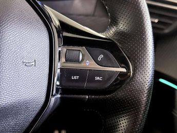 Peugeot E-2008 50kWh GT Auto 5dr