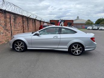 Mercedes-Benz C Class 2.1 C220 CDI AMG Sport Edition G-Tronic+ Euro 5 (s/s) 2dr