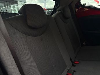 Toyota AYGO 1.0 VVT-i x-trend x-shift Euro 6 5dr (Safety Sense)