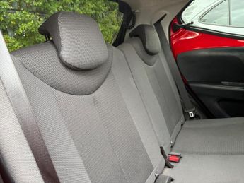 Toyota AYGO 1.0 VVT-i x-trend x-shift Euro 6 5dr (Safety Sense)