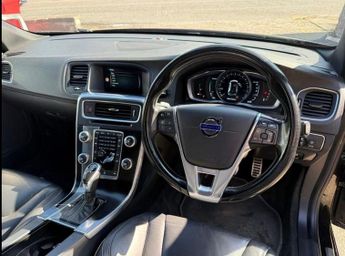 Volvo V60 2.0 D3 R-Design Lux Nav Geartronic Euro 5 (s/s) 5dr