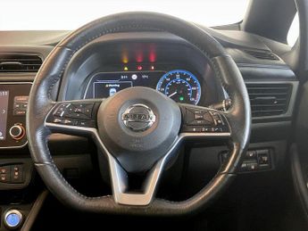 Nissan Leaf 40kWh N-Connecta Auto 5dr