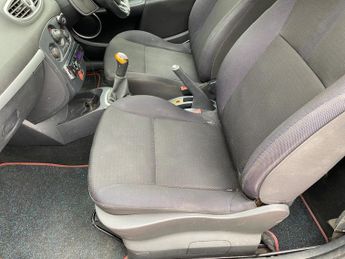 Renault Clio 1.4 16v Dynamique 3dr