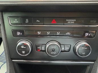 SEAT Leon 2.0 TDI CR FR DSG Euro 5 (s/s) 5dr