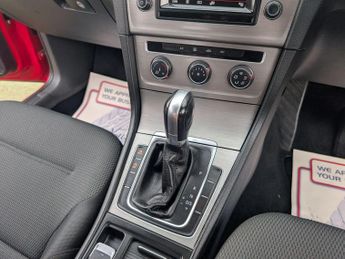Volkswagen Golf 1.6 TDI BlueMotion Tech SE DSG Euro 5 (s/s) 5dr