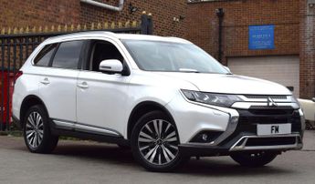 Mitsubishi Outlander 2.0 MIVEC Exceed CVT 4WD Euro 6 (s/s) 5dr
