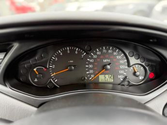 Ford Focus 1.6i 16v Ghia 5dr