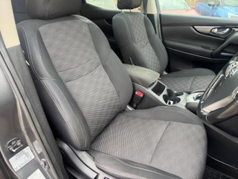Nissan Qashqai 1.2 DIG-T n-tec+ XTRON 2WD Euro 5 (s/s) 5dr