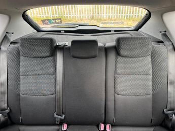 Hyundai i30 1.6 CRDi Comfort Auto Euro 4 5dr