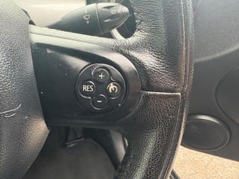 MINI Convertible 2.0 Cooper D Auto Euro 5 2dr