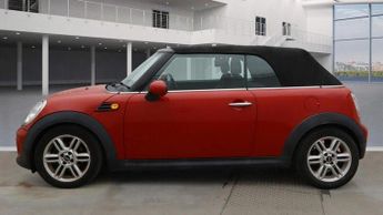 MINI Convertible 2.0 Cooper D Auto Euro 5 2dr