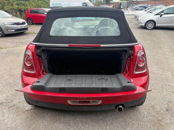 MINI Convertible 2.0 Cooper D Auto Euro 5 2dr
