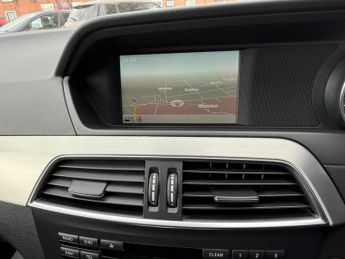 Mercedes-Benz C Class 2.1 C220 CDI AMG Sport Edition G-Tronic+ Euro 5 (s/s) 5dr