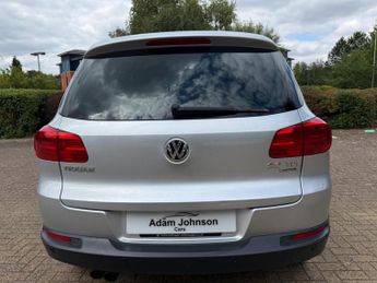 Volkswagen Tiguan 2.0 TDI BlueMotion Tech Match DSG 4WD Euro 5 (s/s) 5dr