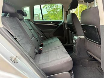 Volkswagen Tiguan 2.0 TDI BlueMotion Tech Match DSG 4WD Euro 5 (s/s) 5dr
