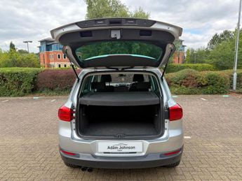 Volkswagen Tiguan 2.0 TDI BlueMotion Tech Match DSG 4WD Euro 5 (s/s) 5dr