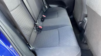 Toyota Yaris 1.5 VVT-h Design E-CVT Euro 6 (s/s) 5dr